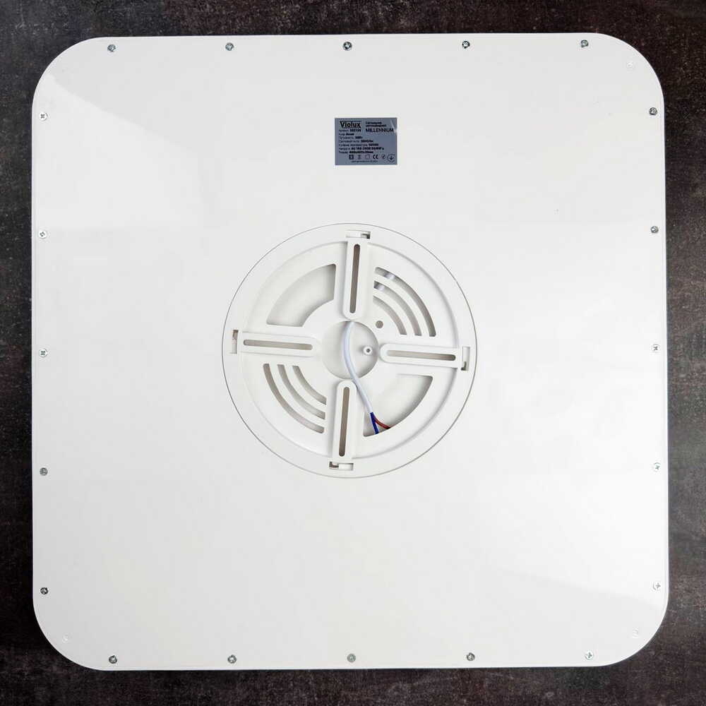 Cвітильник cвітлодіодний VIOLUX стельовий MILLENNIUM квадрат білий 50W 5000K 4200LM IP20 (1/5) (352144)